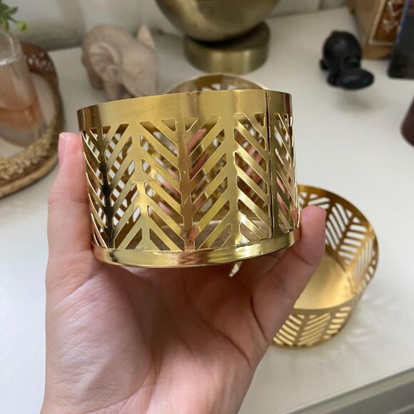 Set of 3 Vintage Gold Toned Metal Candle / Tealight Holders - Picture 4 of 5